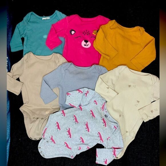 Long Sleeve Onesie Bundle - Picture 1 of 9